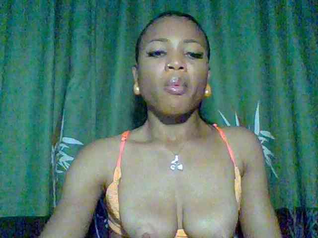 Juicypussy222