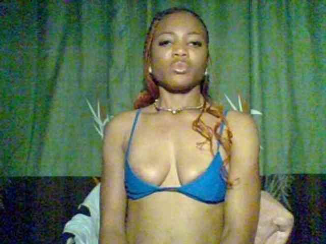 Modèle: Juicypussy222