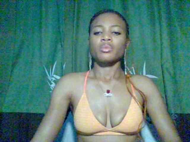 Juicypussy222 webcam