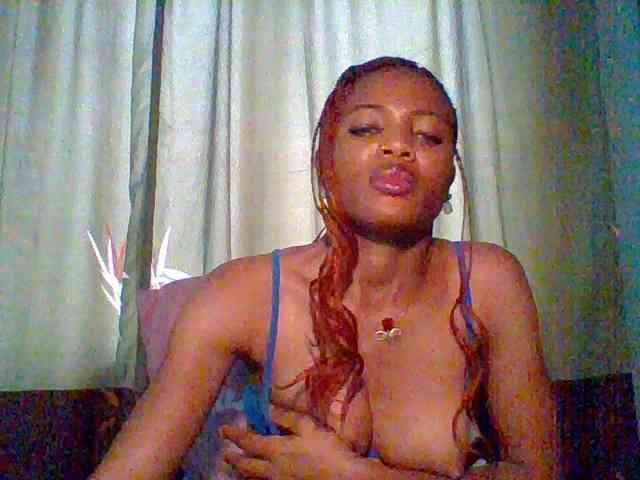 Juicypussy222 webcam