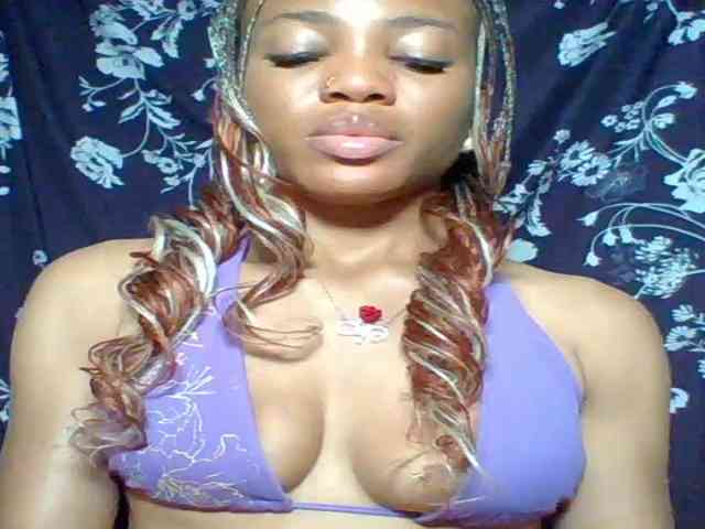 Juicypussy222 webcam