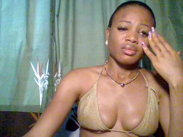 Juicypussy222 webcam