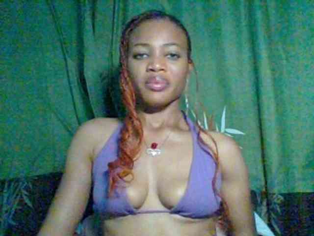Juicypussy222 webcam
