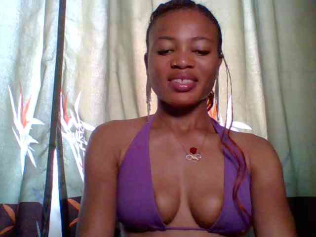 Juicypussy222 webcam