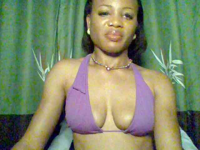 Juicypussy222 webcam