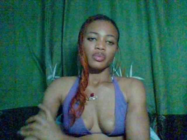 Juicypussy222 webcam