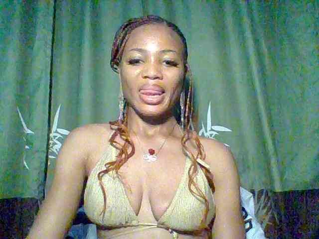 Juicypussy222
