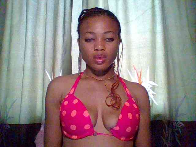 Juicypussy222 webcam