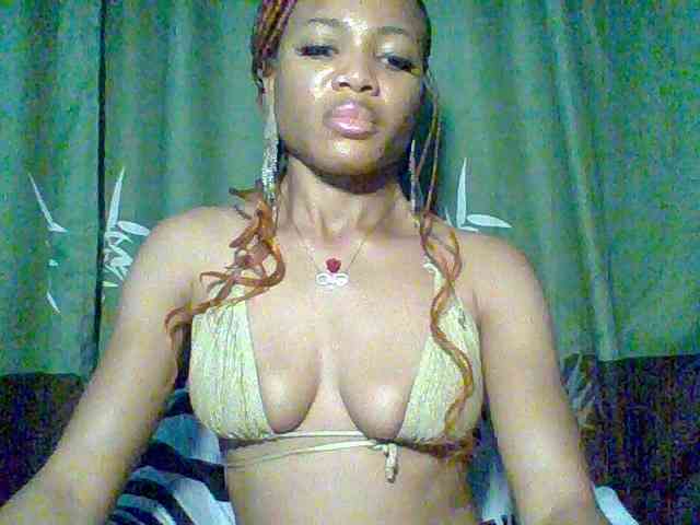 Juicypussy222 webcam