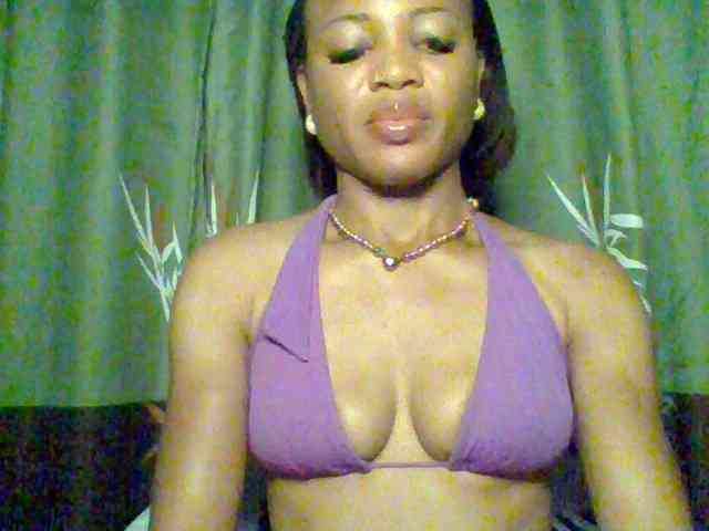 Juicypussy222 webcam