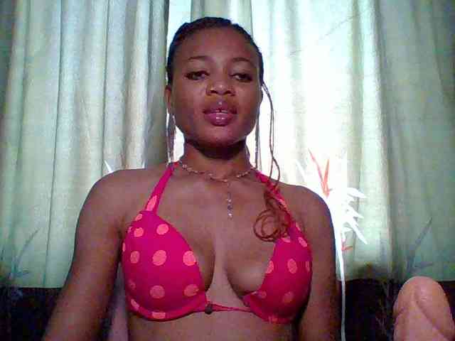 Juicypussy222 webcam