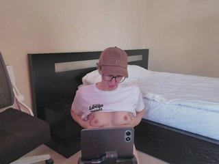 RufMichJetztAn Porn Show