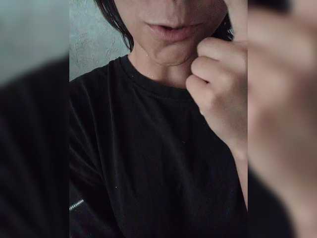 traoupi live sex