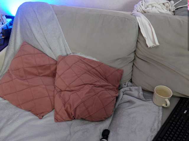 IMNOTSHYBABY live cam on BongaCams