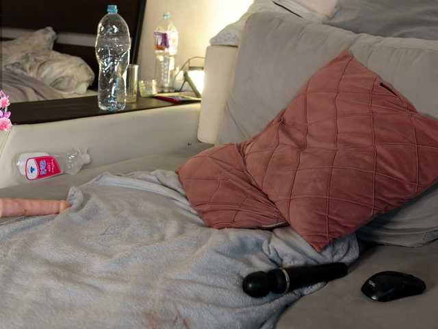 IMNOTSHYBABY live cam on BongaCams