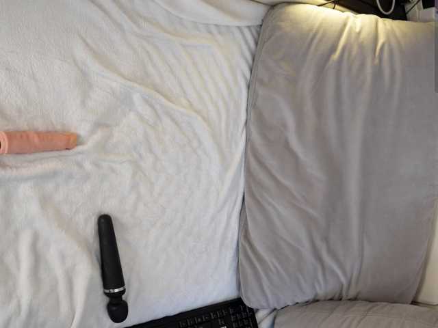 IMNOTSHYBABY live cam on BongaCams