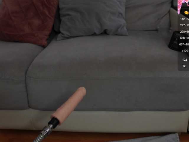 IMNOTSHYBABY live webcam show