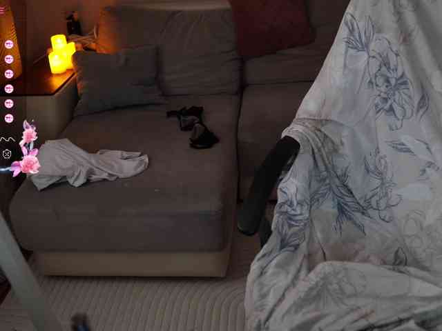 IMNOTSHYBABY webcam