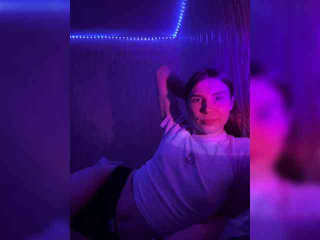 nyrelvia Sex Cam Show
