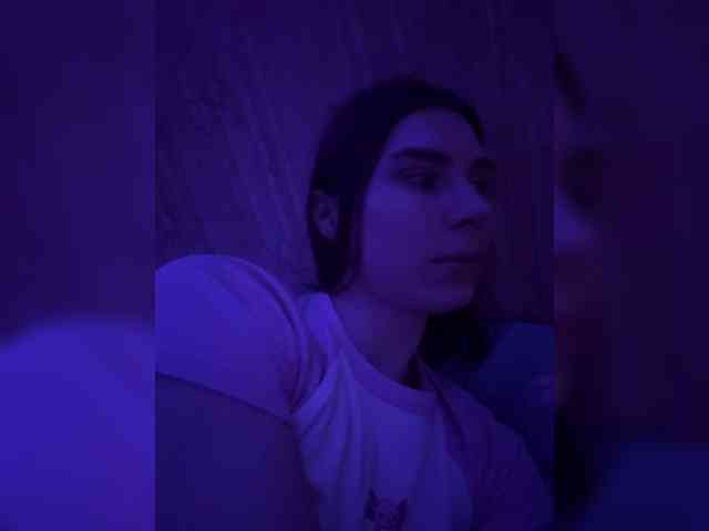 nyrelvia Sex Cam Show