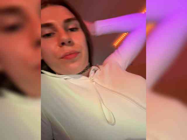 nyrelvia Sex Cam Show