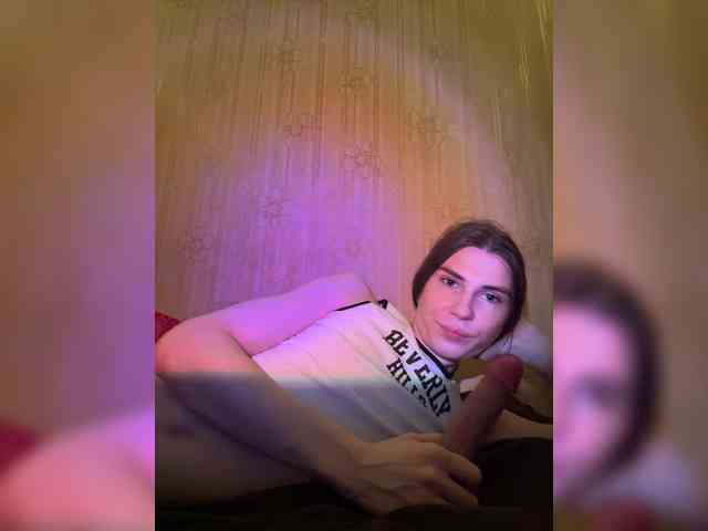 nyrelvia Sex Cam Show