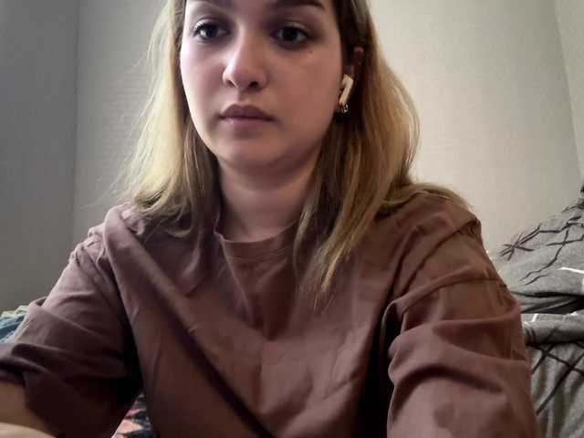 CloudyFoxy live cam on BongaCams
