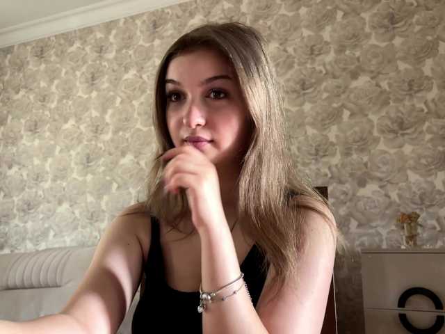 CloudyFoxy live cam on BongaCams