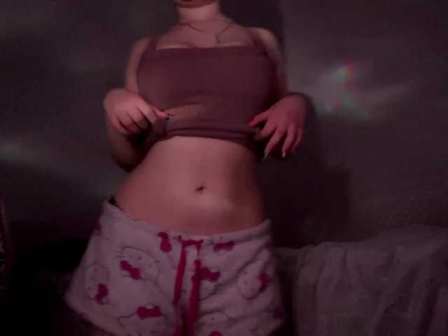 CloudyFoxy live cam on BongaCams