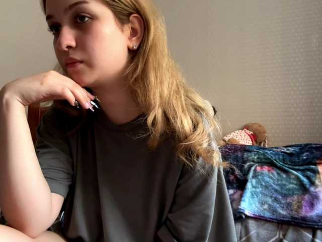 CloudyFoxy live cam on BongaCams