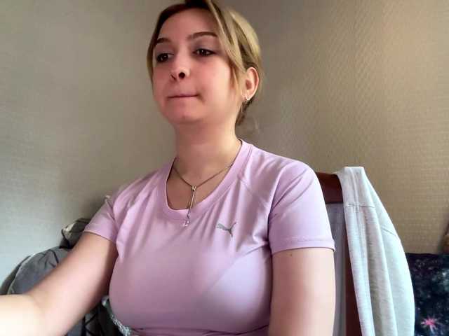 CloudyFoxy live cam on BongaCams