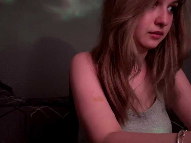 CloudyFoxy live cam on BongaCams