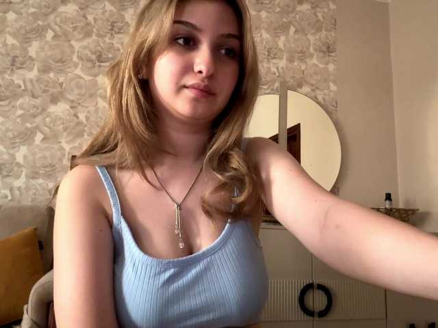 CloudyFoxy live cam on BongaCams