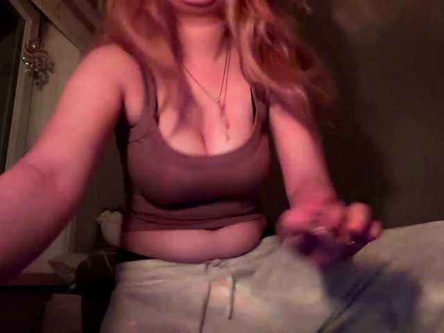 CloudyFoxy live cam on BongaCams
