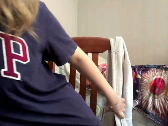 CloudyFoxy live cam on BongaCams