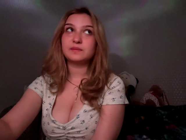 CloudyFoxy live cam on BongaCams