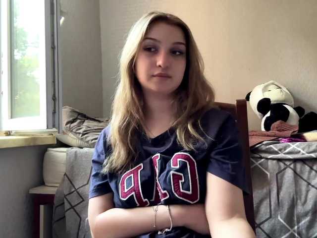CloudyFoxy live cam on BongaCams