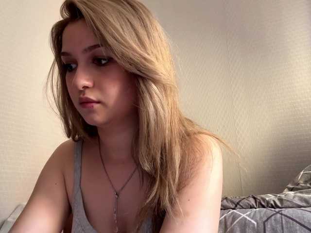 CloudyFoxy live cam on BongaCams