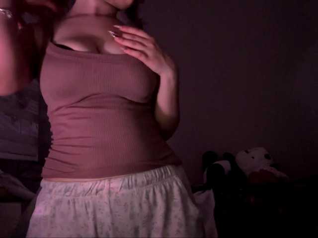 CloudyFoxy live cam on BongaCams