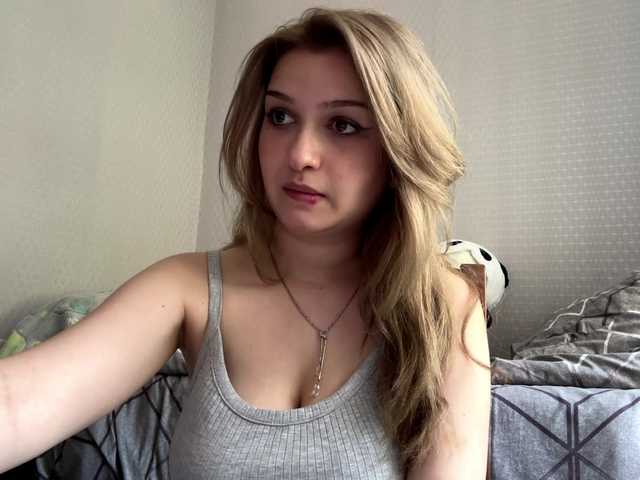 CloudyFoxy live cam on BongaCams