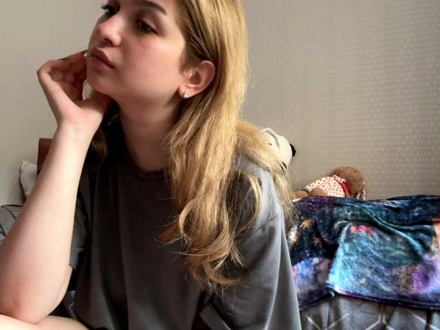 CloudyFoxy live cam on BongaCams