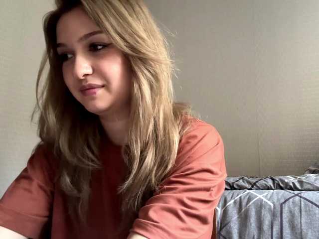 CloudyFoxy live cam on BongaCams