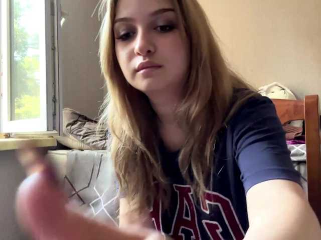 CloudyFoxy live cam on BongaCams