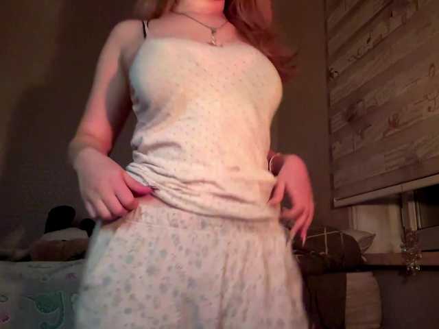 CloudyFoxy live cam on BongaCams