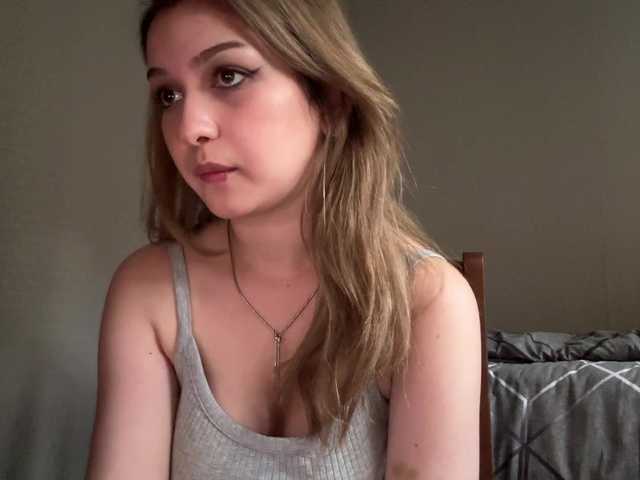 CloudyFoxy live cam on BongaCams