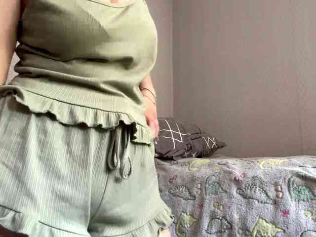 CloudyFoxy Sex Cam Show