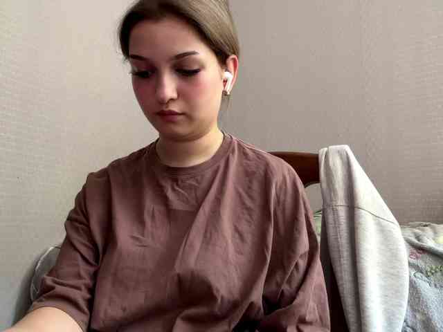 CloudyFoxy Sex Cam Show
