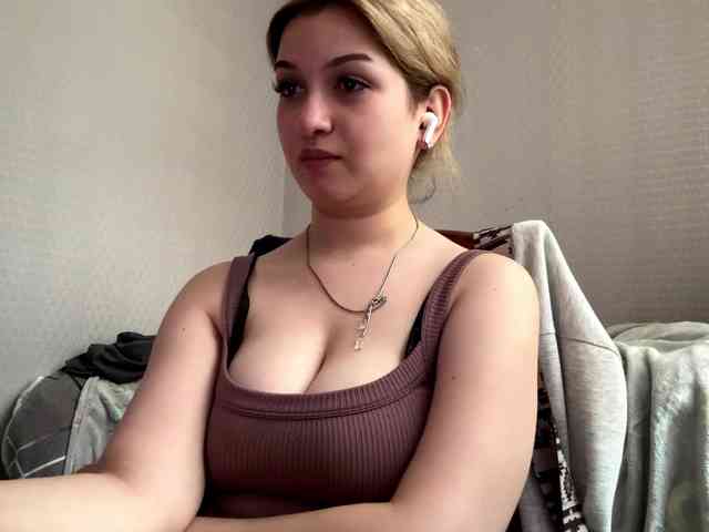 CloudyFoxy Sex Cam Show