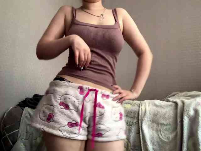 CloudyFoxy Sex Cam Show