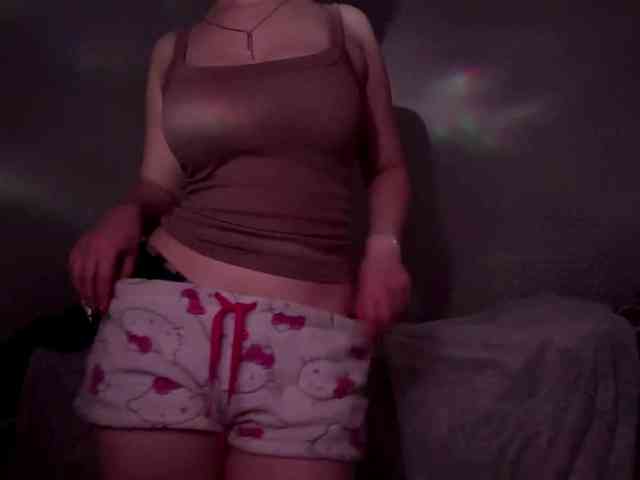 Model: CloudyFoxy
